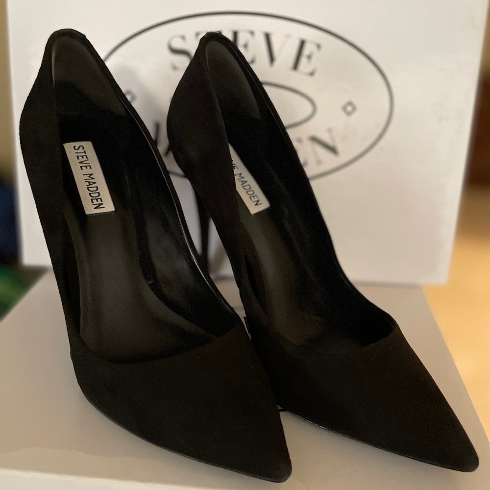 STEVE MADDEN Daisie Pump Black Suede Heels